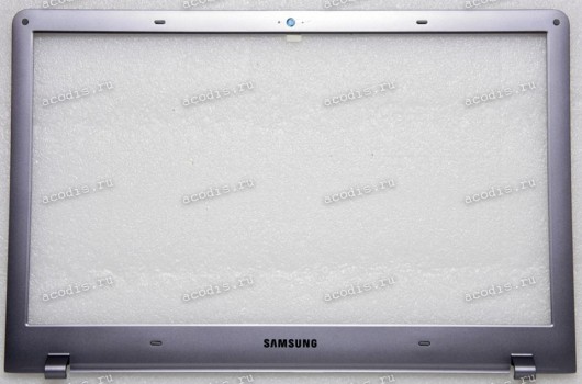 Верх. кр. рамка Samsung NP470R5E-X01RU (p/n: BA75-04540A) серебристая UNIT-HOUSING_FRONT_LCD;RAMOS-15M, BBY, DOME