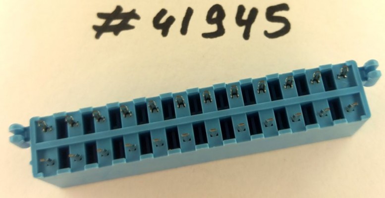 Разъём POWER CON 24P S/T W/PEG L-BLUE (Asus p/n12G15620024L) PINREX 740-81-24TVSN Разъём POWER CON 24P S/T W/PEG L-BLUE (Asus p/n12G15620024L) PINREX 740-81-24TVSN