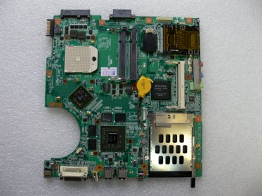 MB BAD - под восстановление (возможно даже рабочая) MSI M675, MS-16331 (607-16331-B20) MS-16331, nVidia GF-G07600-N-A2, 4 ЧИПОВ INLINCON HYB10H512321FL20