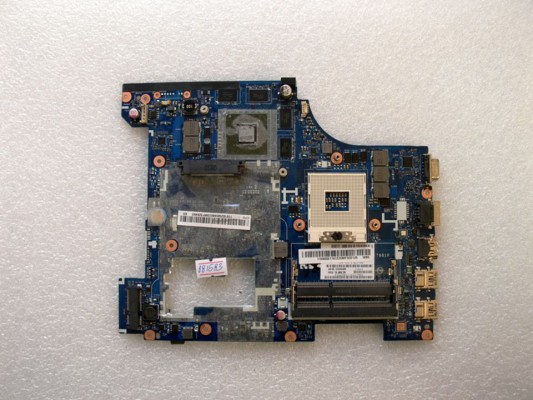 MB BAD - донор Lenovo IdeaPad G580 QIWG6 D48 (11S90001747Z) QIWG5_G6_G9 LA-7981P REV:1.0, nVidia N13P-GLR-A1, 8 ЧИПОВ HYNIX H5TQ2G63DFR