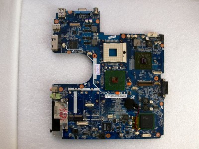 MB BAD - донор Samsung NP-R55i (M6790YLB00083 BMZ4 BA92-04365A 100037146, T123FYLB60124) FIRENZE-R VE BA41-00696A REV. : MP1.0, nVidia GF-G07600-N-A2, 4 ЧИПА Samsung K4T511630C-ZC05, Intel SLBYB NH82801G8M MB BAD - донор Samsung NP-R55i (M6790YLB00083 BMZ4 BA92-04365A 100037146, T123FYLB60124) FIRENZE-R VE BA41-00696A REV. : MP1.0, nVidia GF-G07600-N-A2, 4 ЧИПА Samsung K4T511630C-ZC05, Intel SLBYB NH82801G8M