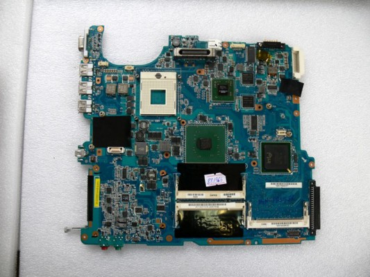 MB BAD - донор Sony VGN-FS315M, MBX-143 (A1142731A) 1P-0056100-8010 MS03-M/B REV:1.0, SLB9K Intel Core 2 Duo E8500, nVidia GF-G06400SQ-N-A2, 2 ЧИПА HYNIX HY5DU283222B FP-28 MB BAD - донор Sony VGN-FS315M, MBX-143 (A1142731A) 1P-0056100-8010 MS03-M/B REV:1.0, SLB9K Intel Core 2 Duo E8500, nVidia GF-G06400SQ-N-A2, 2 ЧИПА HYNIX HY5DU283222B FP-28