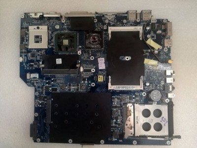 MB BAD - донор Asus A7G 08-27AG0020W REV. 2.0., Intel SL7W6 FW82801FBM, ATI 216PLAKB26FG AMD Mobility Radeon X1600, Intel SL8G3 NQ82915PM, 4 чипа Samsung K4J553230F - снято что-то MB BAD - донор Asus A7G 08-27AG0020W REV. 2.0., Intel SL7W6 FW82801FBM, ATI 216PLAKB26FG AMD Mobility Radeon X1600, Intel SL8G3 NQ82915PM, 4 чипа Samsung K4J553230F - снято что-то