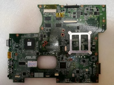 MB BAD - донор Asus K42JR MAIN_BD._0M/AS R2.0(IRF)(V1G-HYN)(EN-0102934) (60-NXSMB1000-C39) K42JR REV. 2.0, ATI 216-0774007, Intel SLGZS BD82HM55, 8 чипов Hynix H5TQ2G63BFR - снято что-то MB BAD - донор Asus K42JR MAIN_BD._0M/AS R2.0(IRF)(V1G-HYN)(EN-0102934) (60-NXSMB1000-C39) K42JR REV. 2.0, ATI 216-0774007, Intel SLGZS BD82HM55, 8 чипов Hynix H5TQ2G63BFR - снято что-то