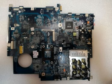 MB BAD - донор Acer Aspire 5110, 5111, 5112, 5113 HCL51 LA-3211P MB_0 REV: 1.0., ATI 216ECP4ALA13FG, ATI 218S4RBSA12G IXP460 SB460 - снято что-то