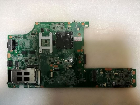 MB BAD - донор Lenovo ThinkPad Edge E40 (FRU: 63Y2134) ATI 216-0728018, 4 чипа Samsung K4W1G1646E-HC12 - снято что-то MB BAD - донор Lenovo ThinkPad Edge E40 (FRU: 63Y2134) ATI 216-0728018, 4 чипа Samsung K4W1G1646E-HC12 - снято что-то