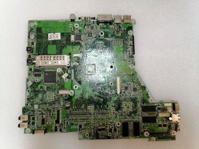 MB BAD - донор Fujitsu-Siemens Amilo D1845 (37-UF5000-02) 257SA0 REV:02, SIS 648FX, SIS 963UA, 8 чипов Samsung K4D261638F-TC40 - снято что-то MB BAD - донор Fujitsu-Siemens Amilo D1845 (37-UF5000-02) 257SA0 REV:02, SIS 648FX, SIS 963UA, 8 чипов Samsung K4D261638F-TC40 - снято что-то