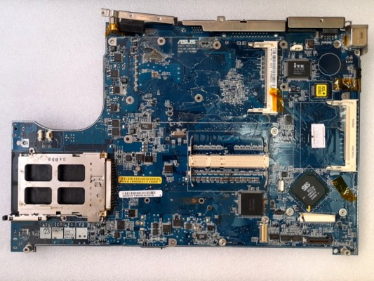 MB BAD - донор Asus A2500L, A2H L REV: 2.3 08-20FH00237, SIS 962UA MB BAD - донор Asus A2500L, A2H L REV: 2.3 08-20FH00237, SIS 962UA