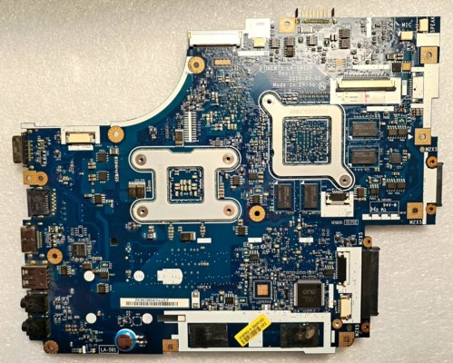 MB BAD - под восстановление Acer Aspire 5551, 5552 (3EMFG:023 NEW75 L18)NEW75 LA-5911P REV: 1.0, ATI 216-0772000, AMD 216-0752001, AMD 218-0697014, 8 чипов Samsung K4W1G1646E-HC12 MB BAD - под восстановление Acer Aspire 5551, 5552 (3EMFG:023 NEW75 L18)NEW75 LA-5911P REV: 1.0, ATI 216-0772000, AMD 216-0752001, AMD 218-0697014, 8 чипов Samsung K4W1G1646E-HC12